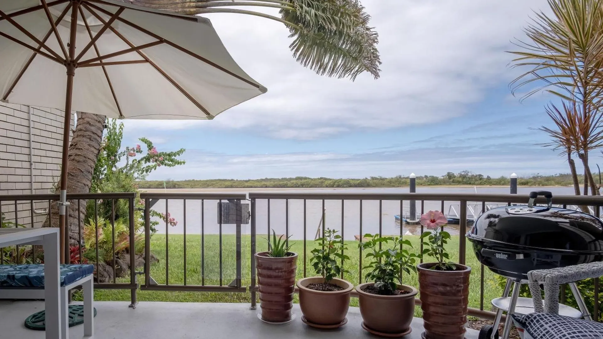 Peaceful River Front Escape Short Walk To Ocean St ماروتشيدور